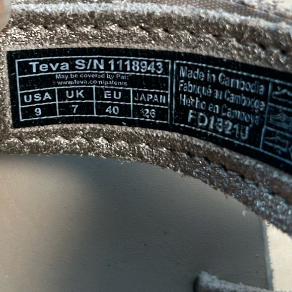 Teva Flatform Universal Leather Sandal - Picture 6 of 6